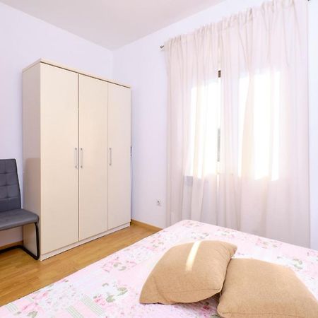 Apartments Vanda مالي لوشينغْ المظهر الخارجي الصورة