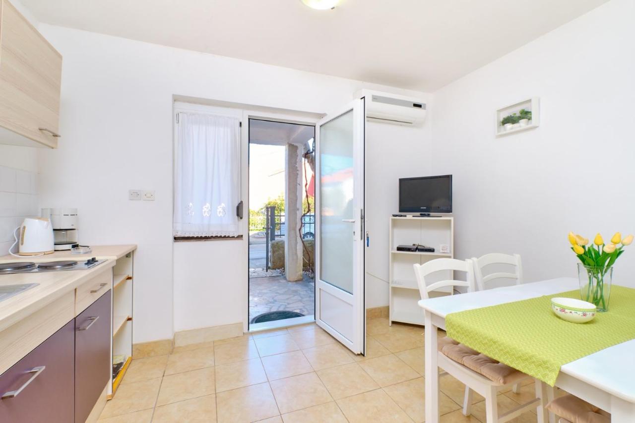 Apartments Vanda مالي لوشينغْ المظهر الخارجي الصورة